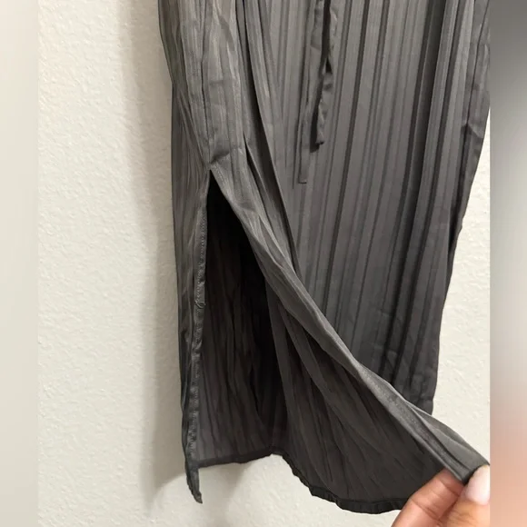 Grade & Gather Pleated Tie Dress - Picture 9 of 13